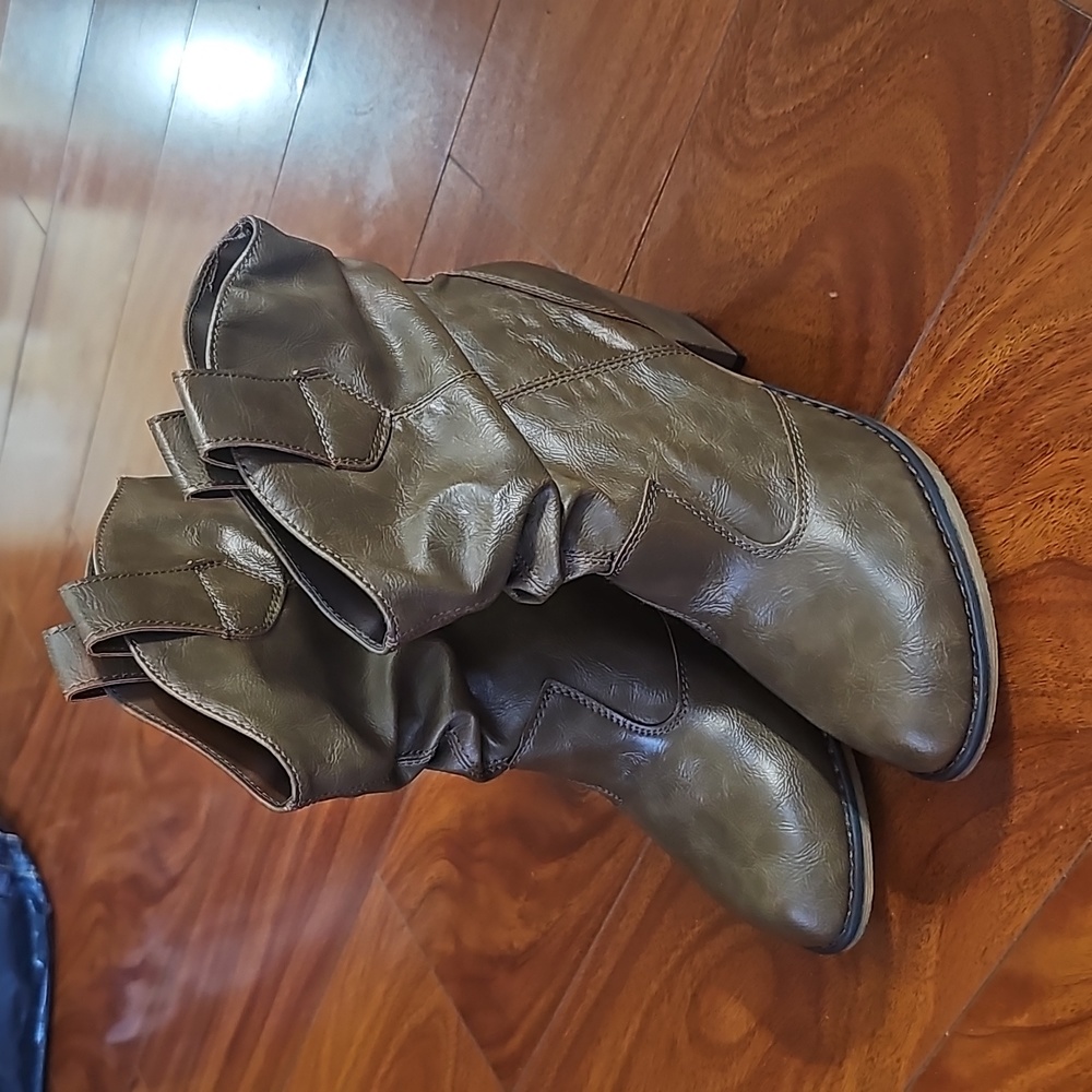 Charles Albert Women's Modern Western Cowboy Distressed Boots Mocha Size 8